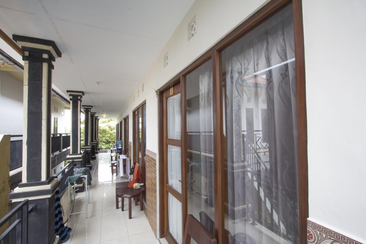 Putra Dadi Guest House Чангу Экстерьер фото